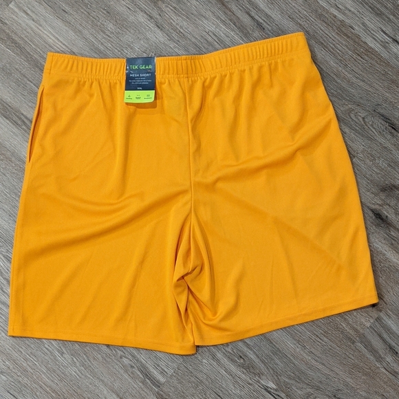 TEK GEAR MEN'S GOLD ATHLETIC MESH SHORTS SIZE XXL - Picture 2 of 5